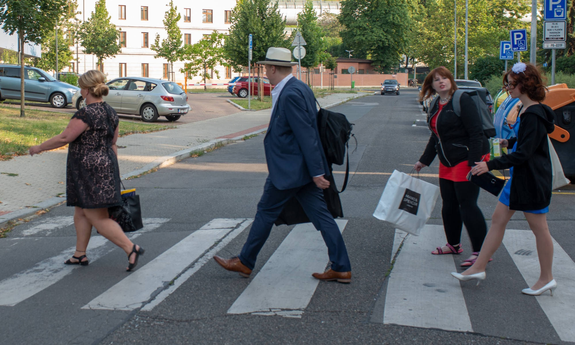 Mi-Nu-Ta alias Pirátské divadlo